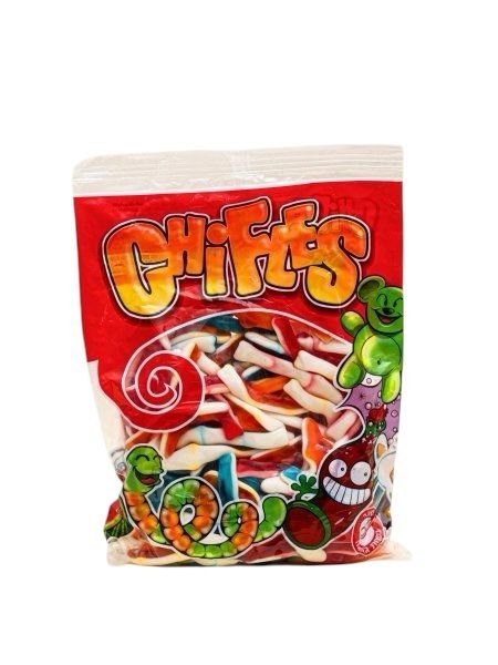 قطع مخروطية الشكل بألوان متعددة ونكهات فواكه متنوعة